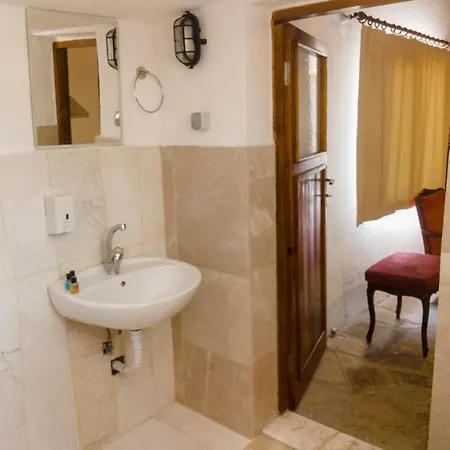 Alice Mountain House Selcuk